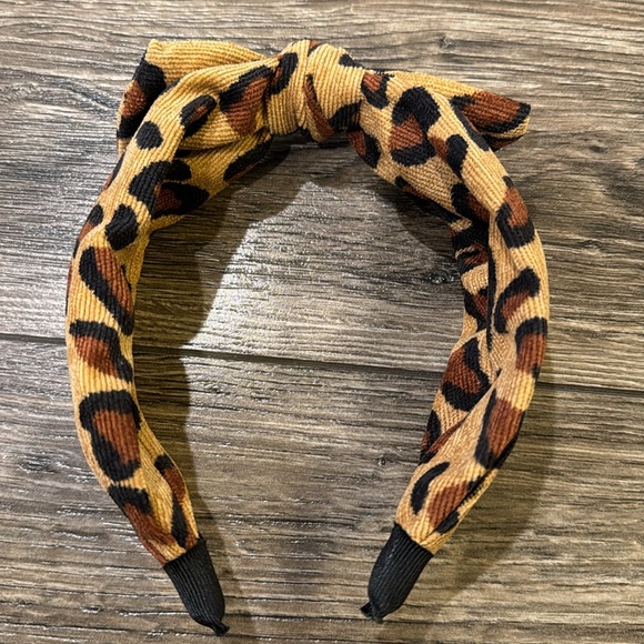 Leopard print head band - Picture 3 of 3